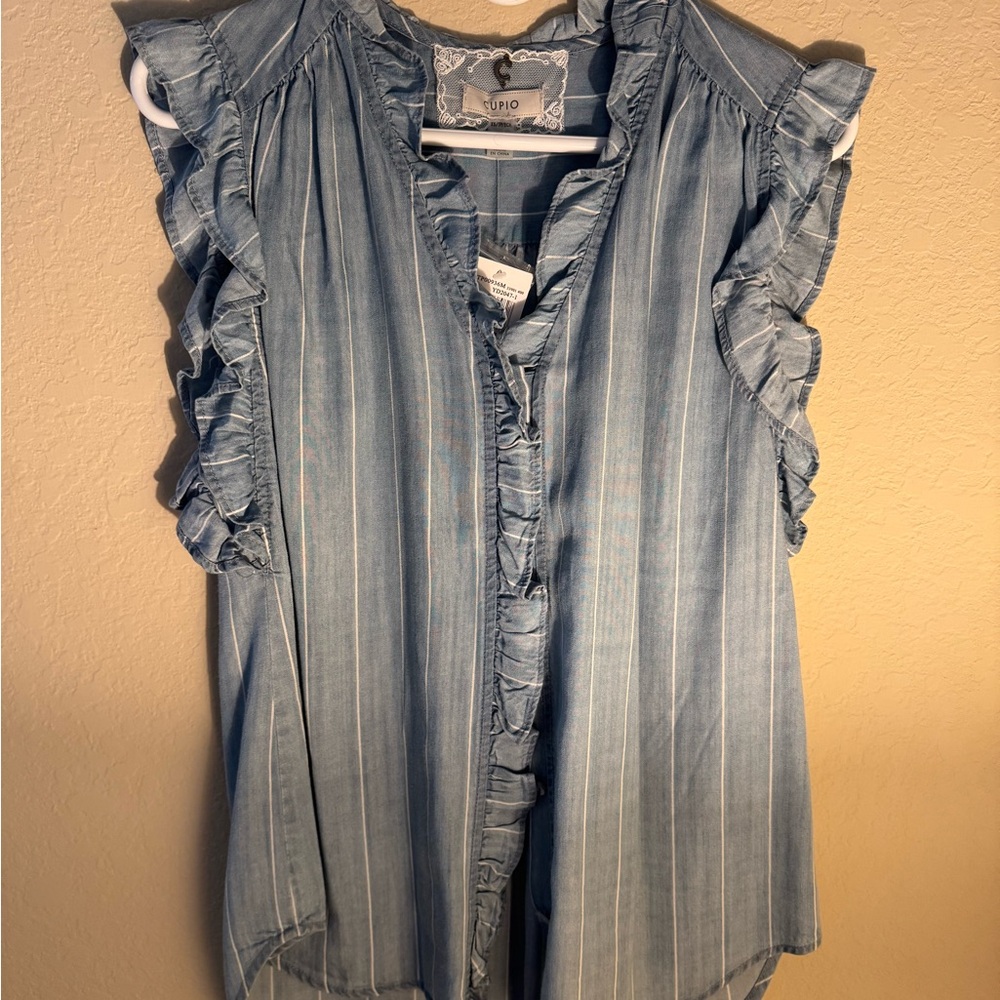Cupio Light Blue Ruffled Top - Picture 2 of 5
